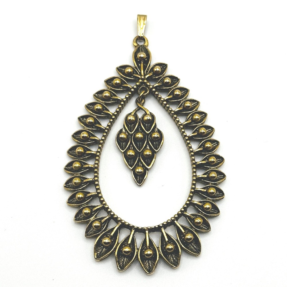 Vintage Sarah Coventry Lrg. Aloha Gold Tone Leaf Pendant 1974 Statement Jewelry